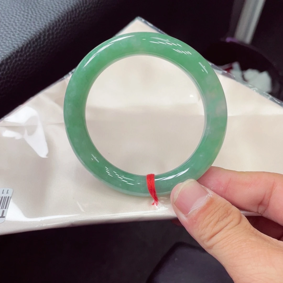 翡翠未镶嵌手镯翡翠