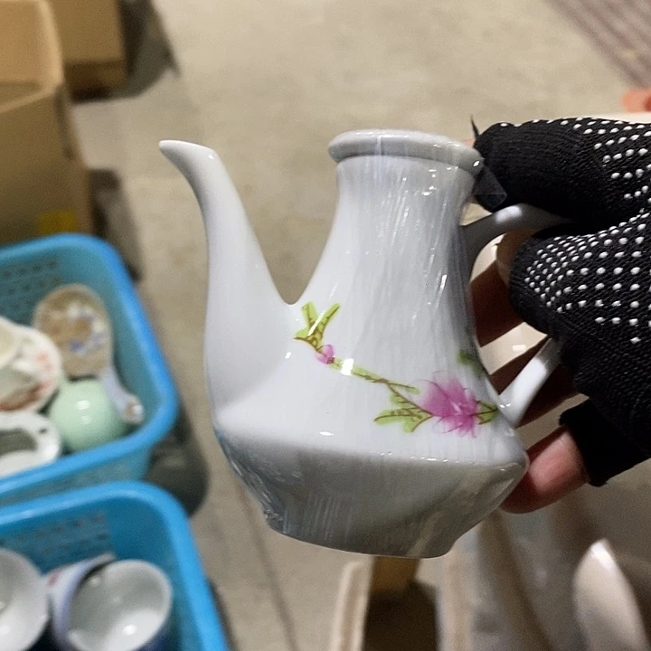 摆件景德镇陶瓷艺术研究院院长兼秘书