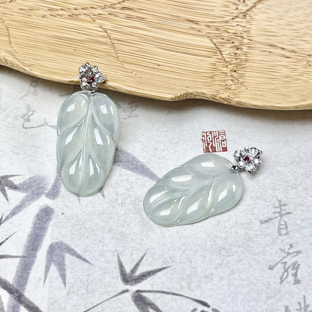 YD34翡翠叶子吊坠18k金镶17*28*3mm+多样性发其一