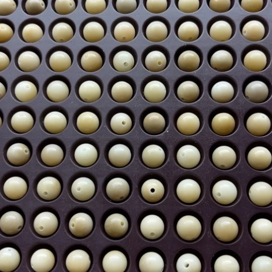 吊坠白玉菩提10奶青色圆珠120颗