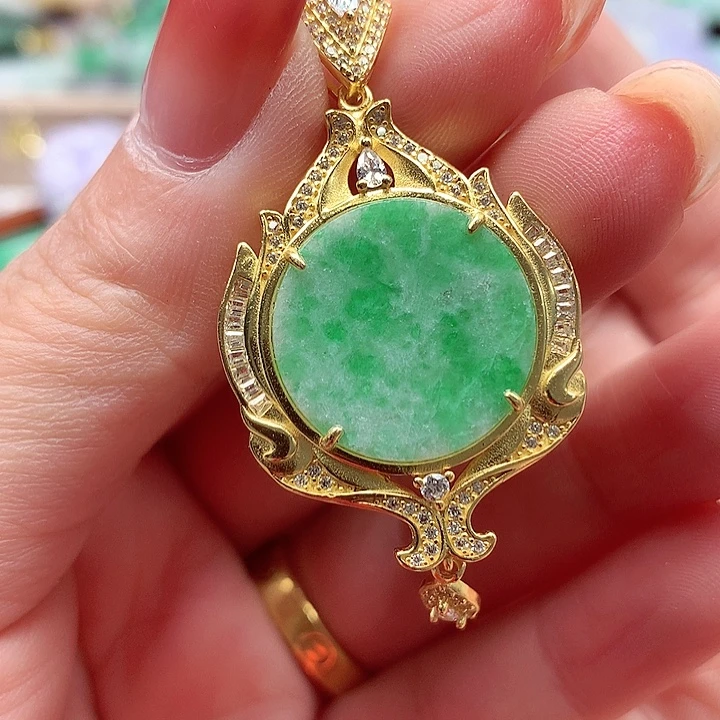 翡翠银S925镶嵌颈饰翡翠