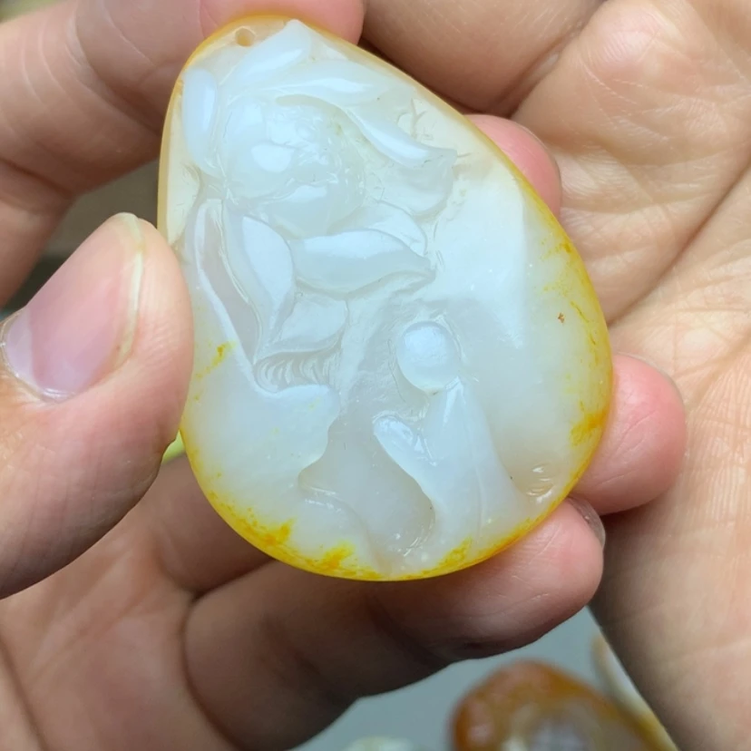 【闪购商品】颈饰未镶嵌和田玉