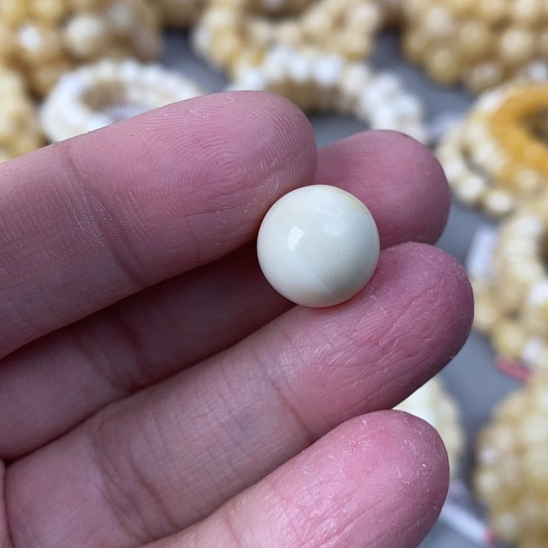 蜜蜡未镶嵌珠宝奇石1.5g 14mm