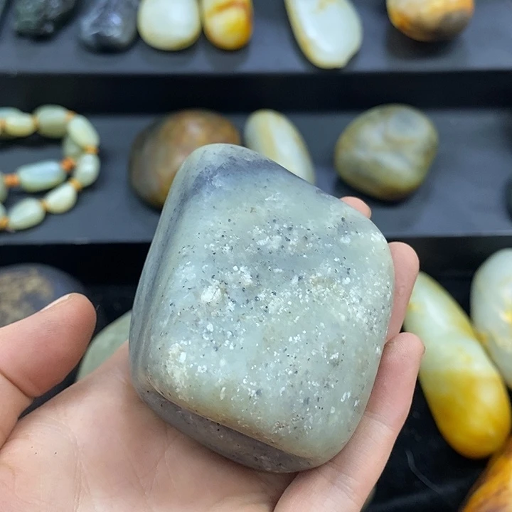 和田玉（糖玉）未镶嵌挂件