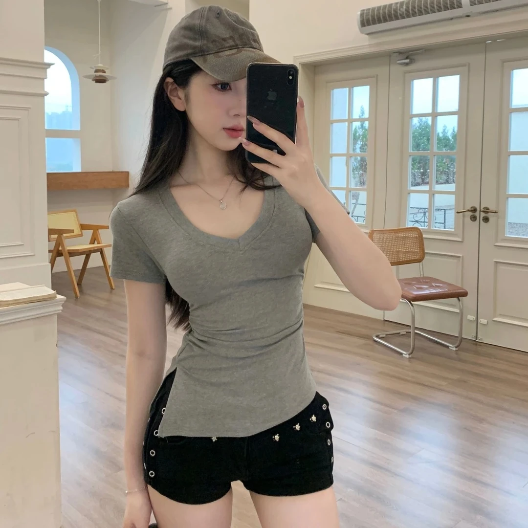 辣妹不规则开叉正肩短袖显瘦v领T恤女夏2025修身气质收腰百搭上衣
