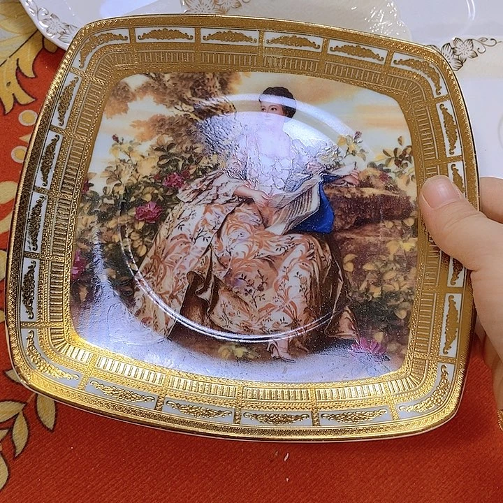 瓷片2只……………………………………………