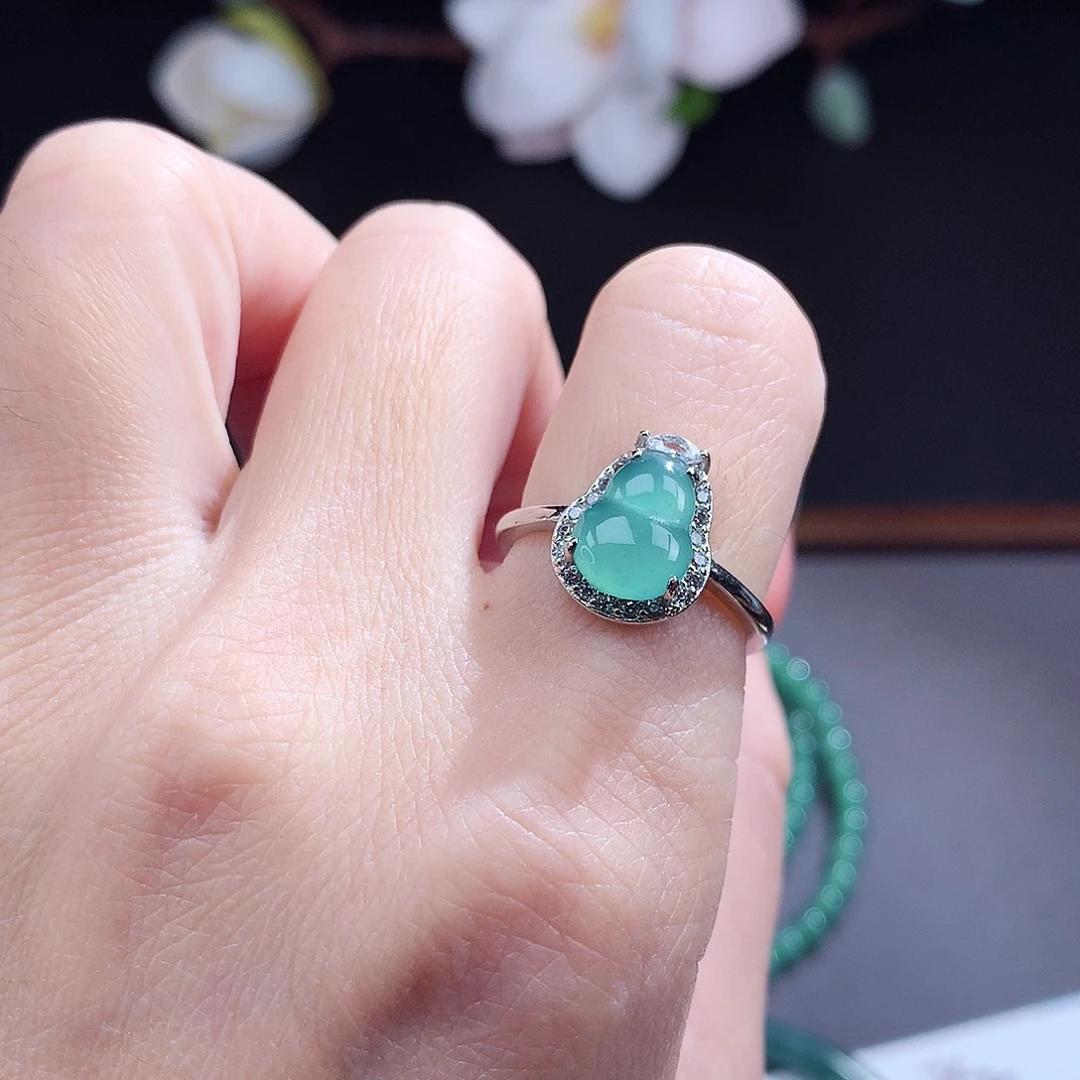 翡翠手镯（圆镯）未镶嵌