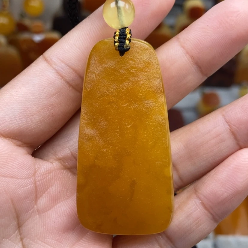 【闪购商品】琥珀颈饰未镶嵌