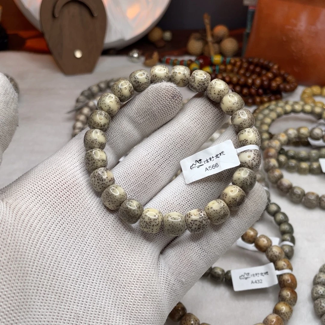 手串星月菩提10x9灰瓷白月留白针尖星a566