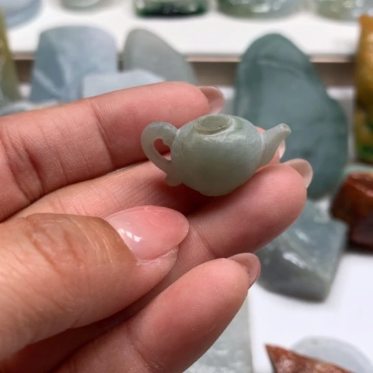 翡翠裸石翡翠边角料