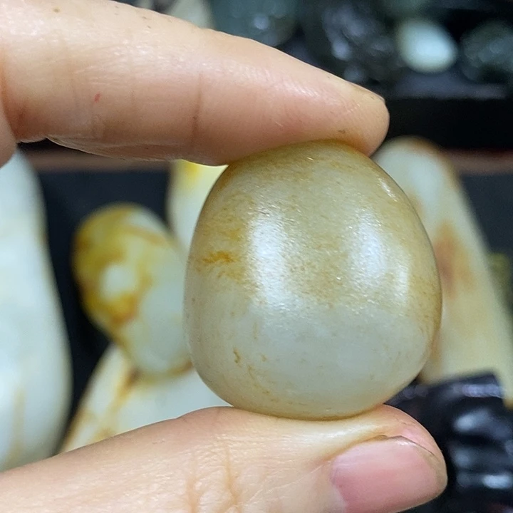 和田玉（糖玉）未镶嵌挂件