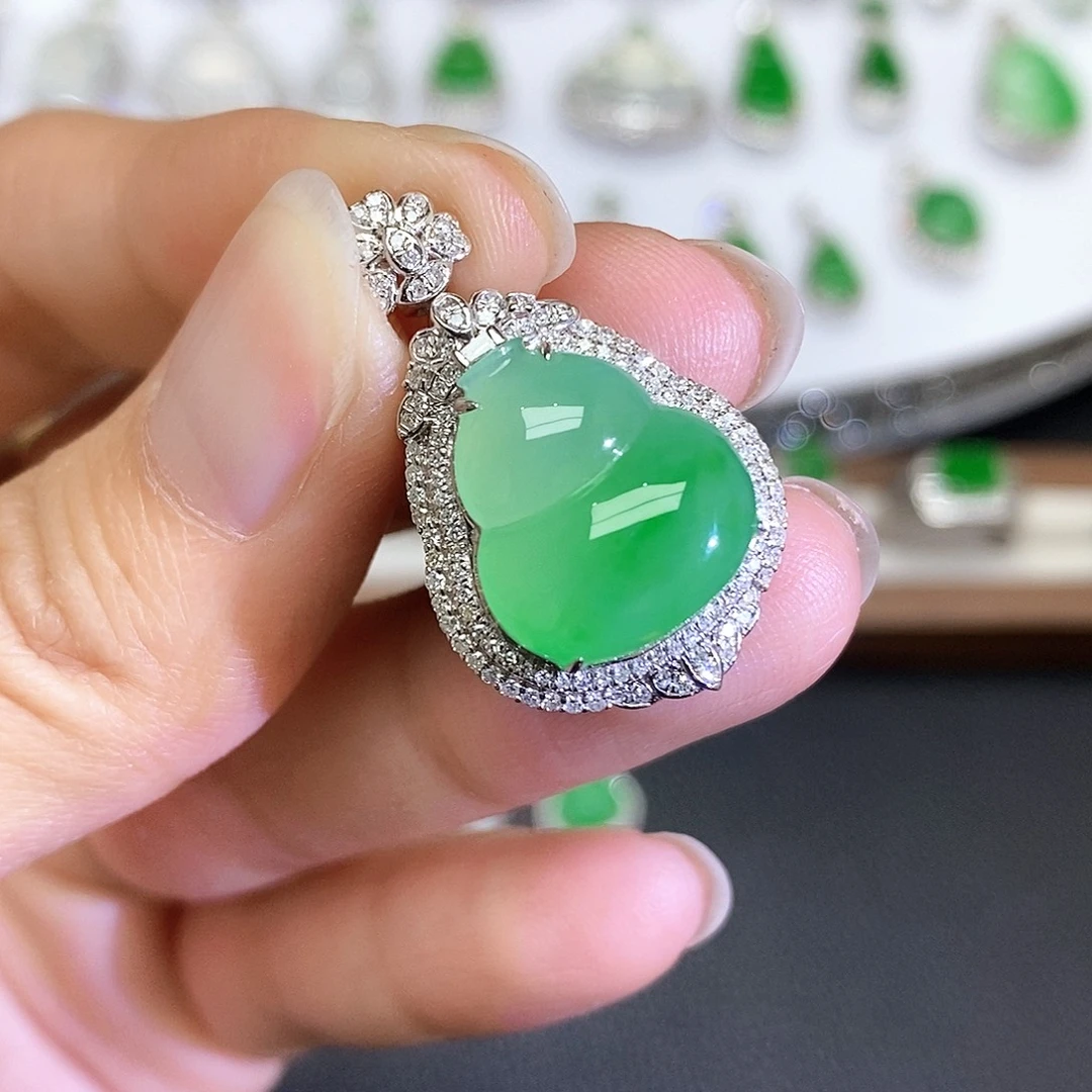 翡翠18K金镶嵌吊坠(不含链)