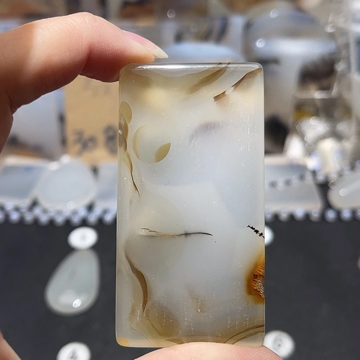 未镶嵌玉牌玛瑙/玉髓