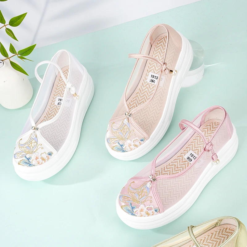 2原创国风厚底刺绣软底百搭女士老北京布鞋1913-70