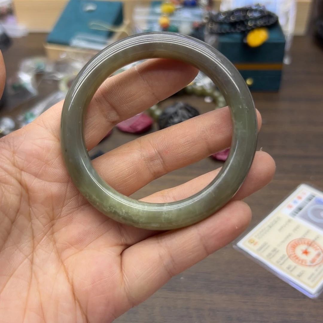 和田玉未镶嵌手镯55.6圈围650