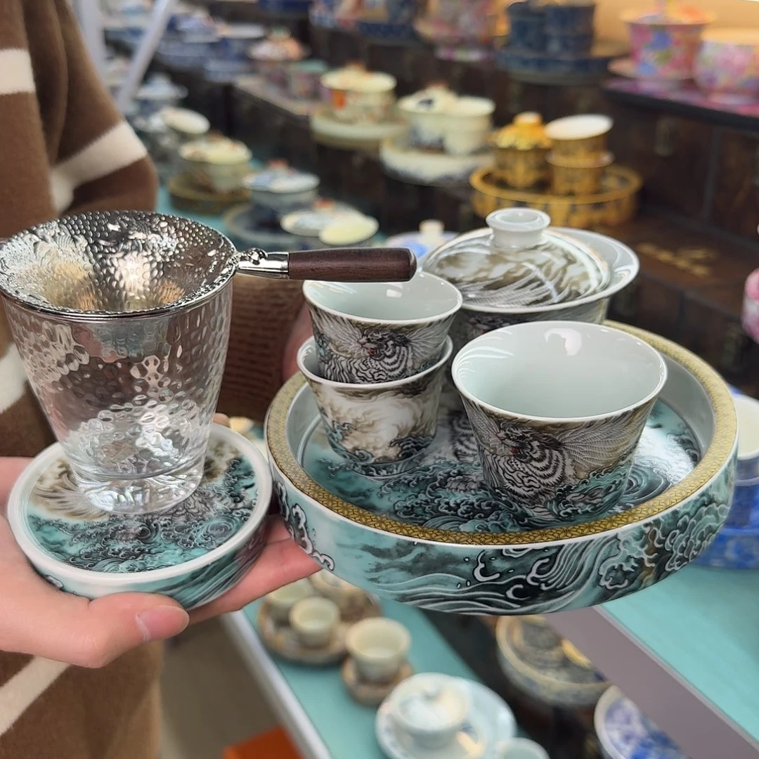 祝我们成为的更好的人