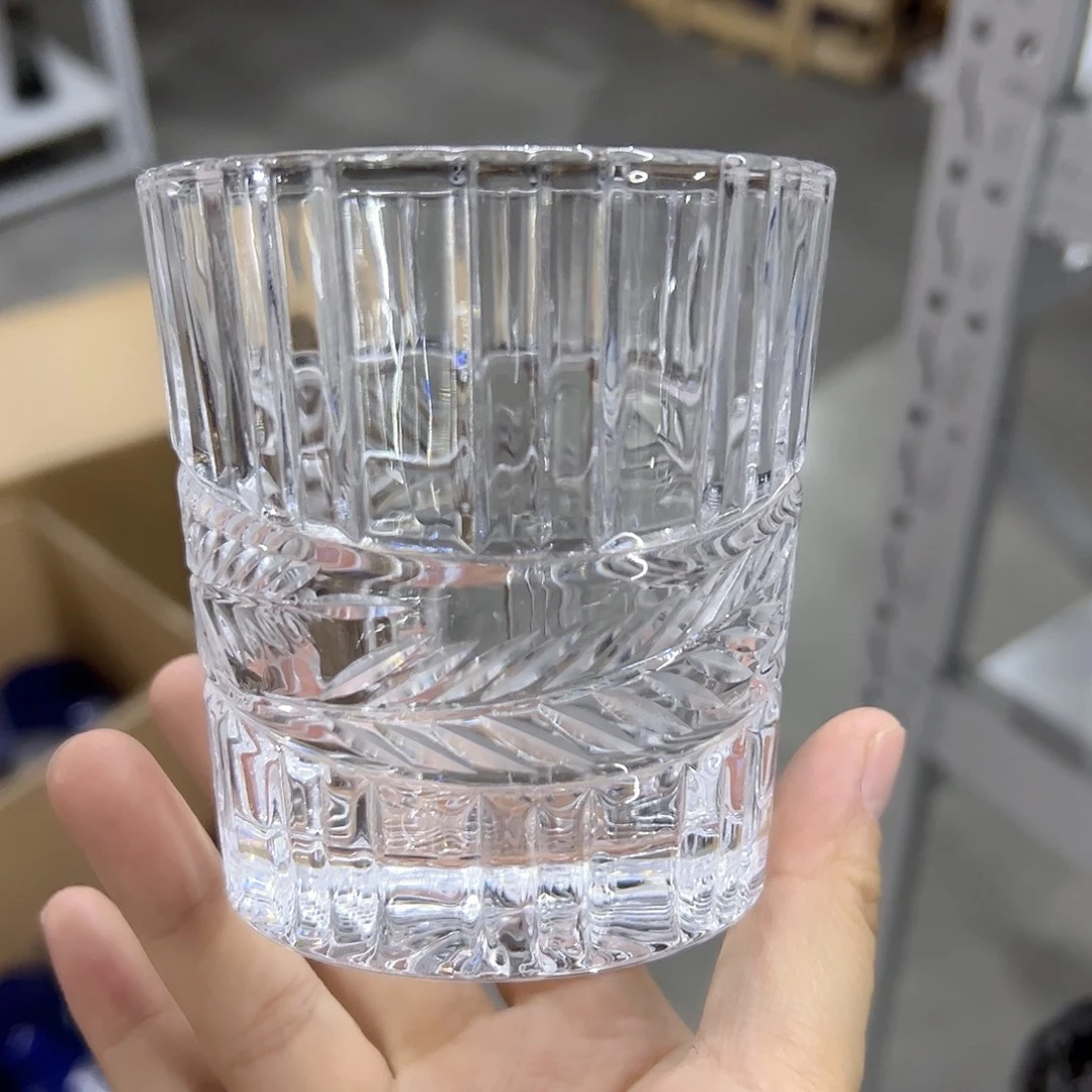 水晶玻璃平底款微瑕一个