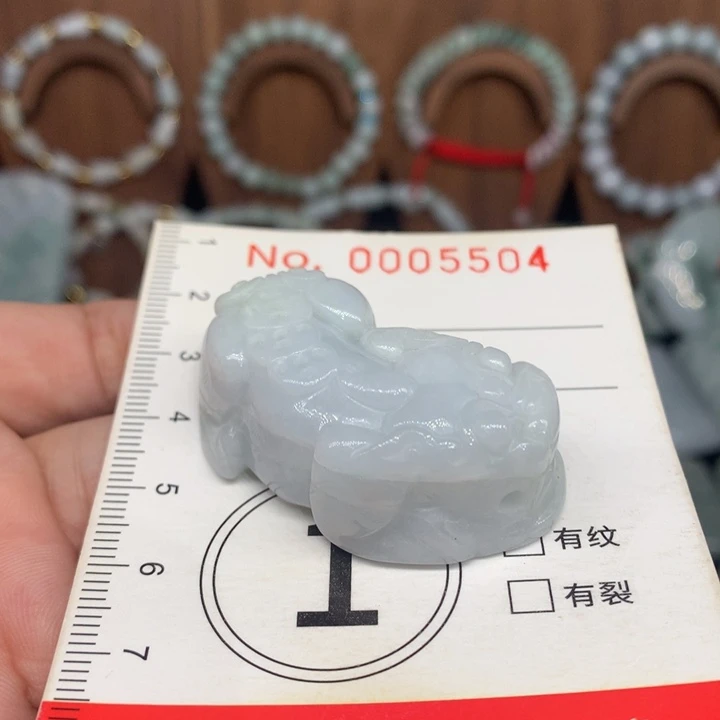 颈饰未镶嵌翡翠11