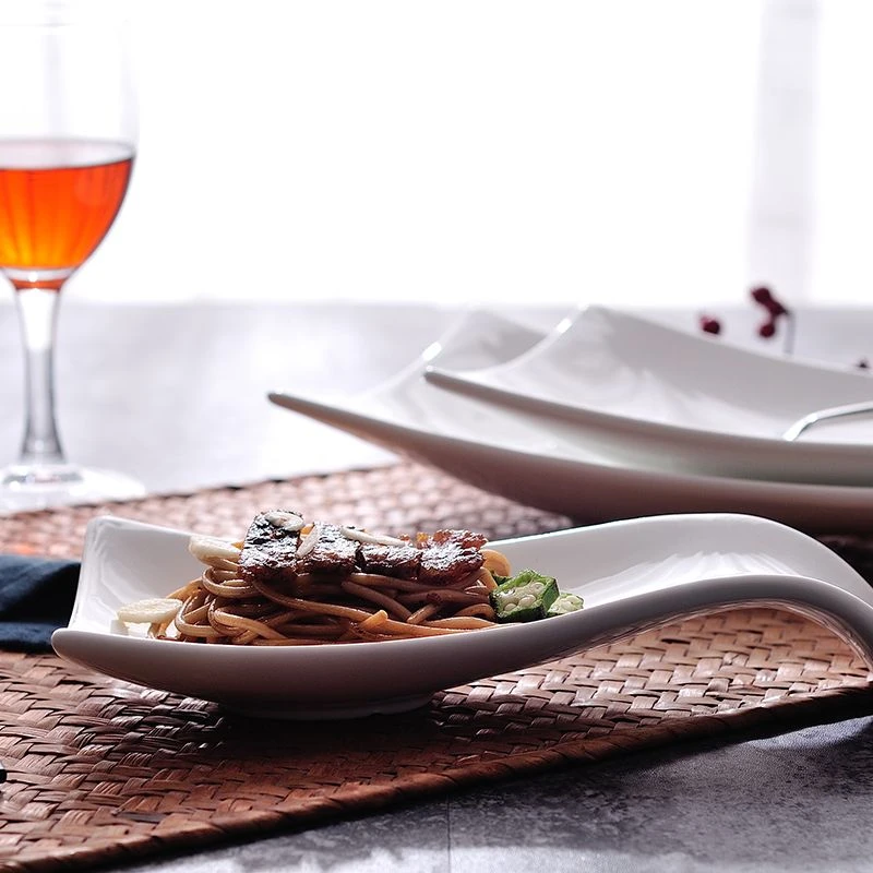 酒店饭店创意西餐餐具纯白陶瓷盘子不规则盘子寿司盘点心盘小菜碟