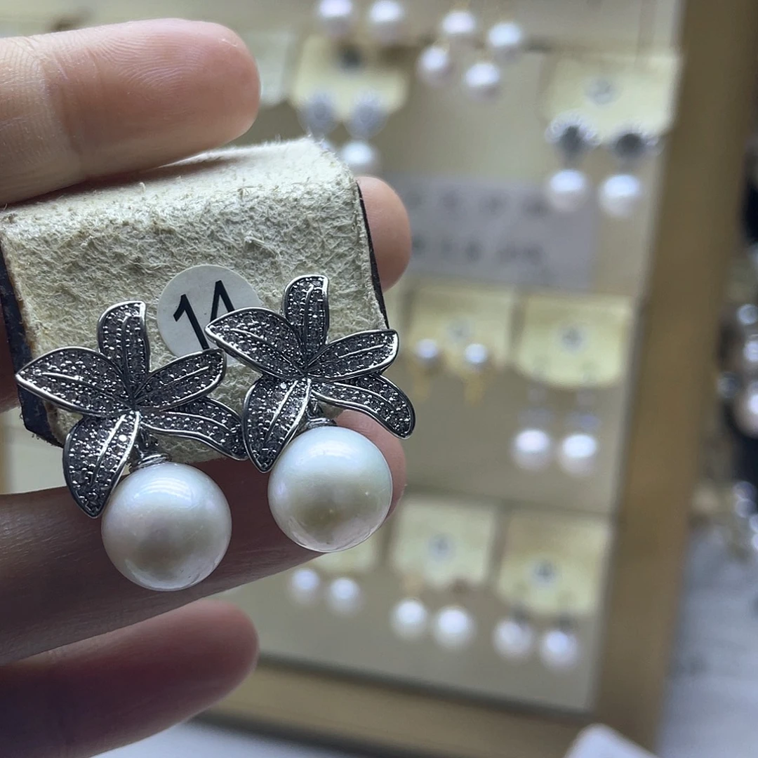 耳饰银S925镶嵌淡水珍珠