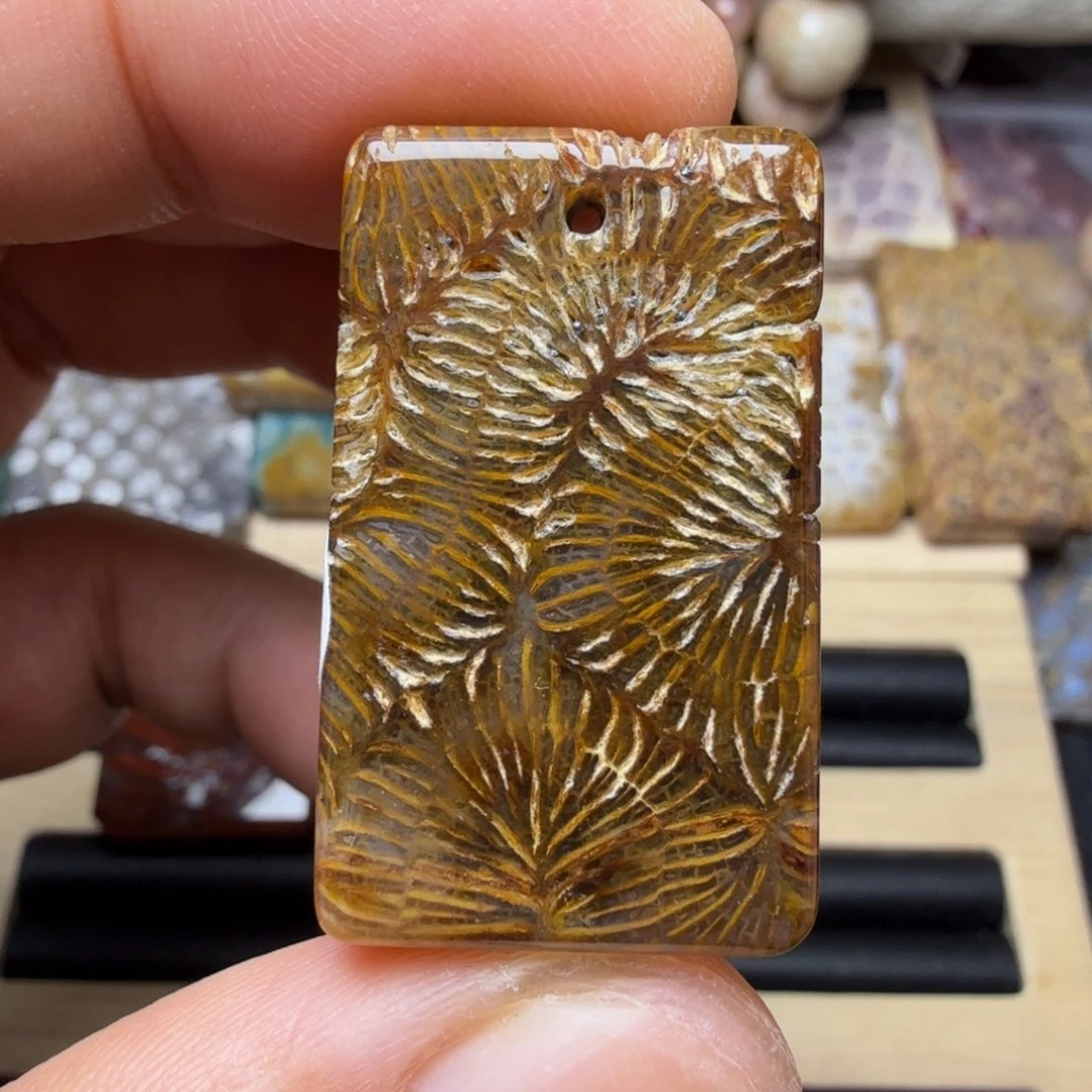 硅化玉未镶嵌纯天然色有机玉石保真色