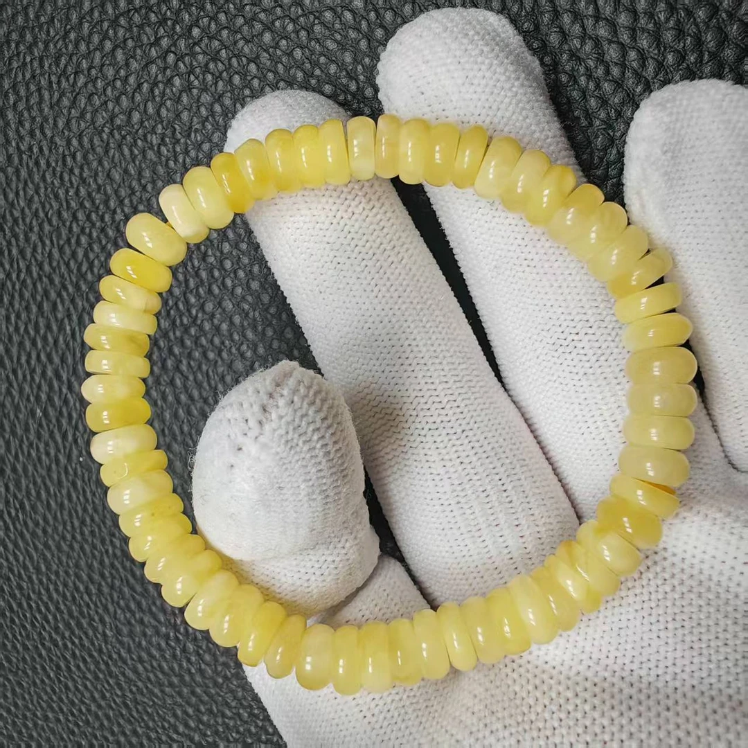 尺寸7.5mm左右蜜蜡药片单圈一条《小鱼文玩》996号