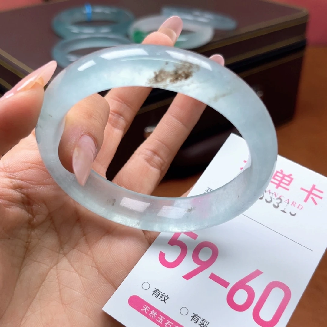 石英岩玉手镯未镶嵌