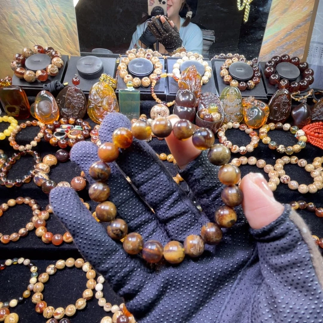 琥珀未镶嵌手串溶洞10