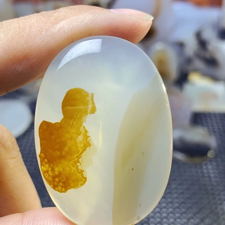 玛瑙/玉髓未镶嵌珠宝半成品