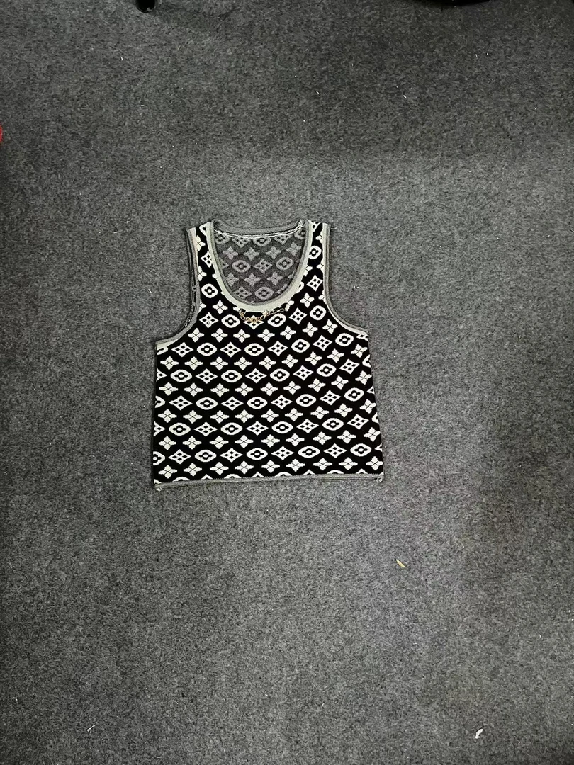 A030【坤坤】2025新款时尚女士背心