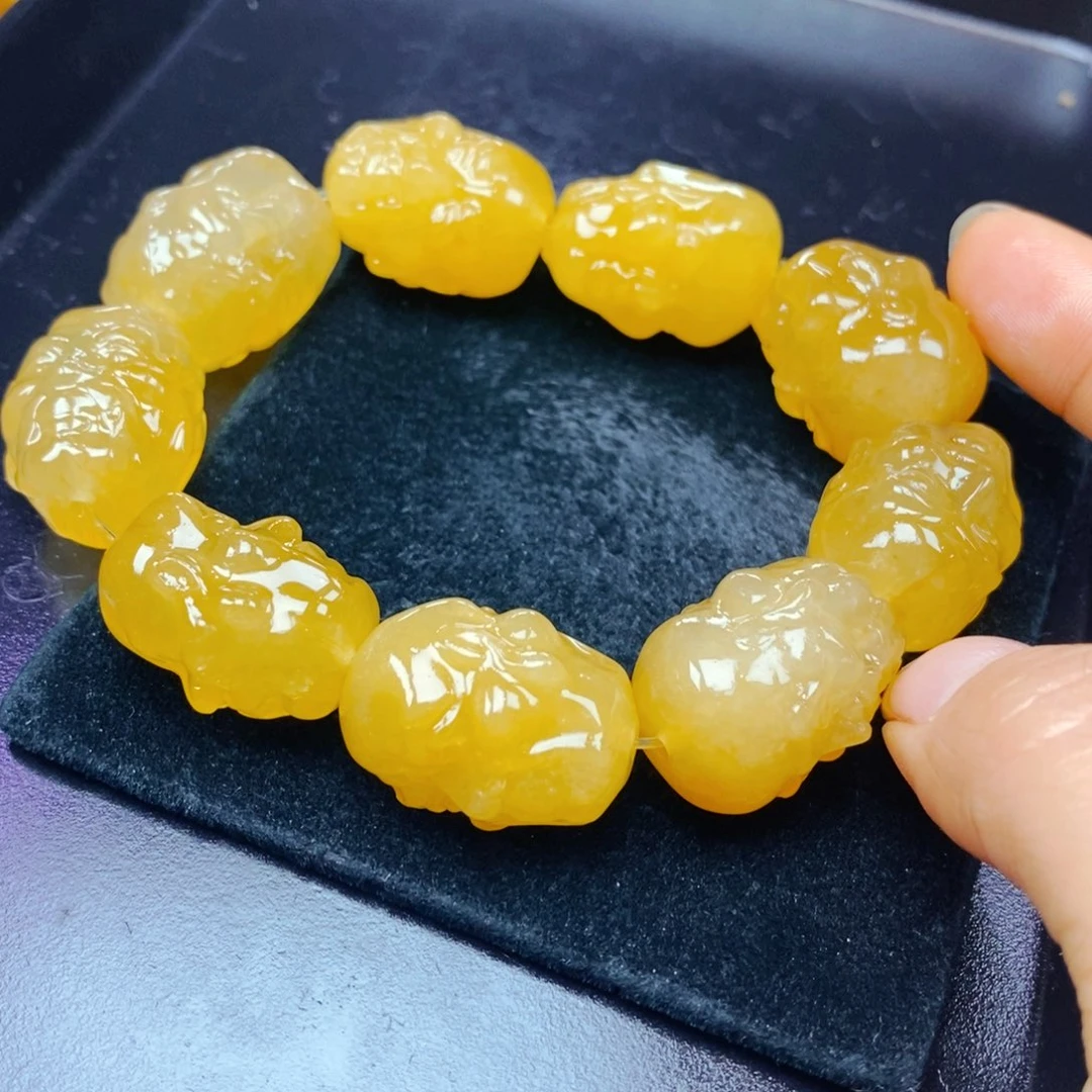 未镶嵌石英质玉（黄龙玉）颈饰