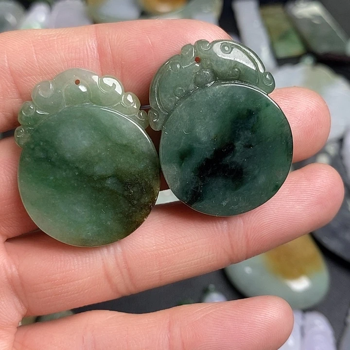 翡翠未镶嵌颈饰天然翡翠45