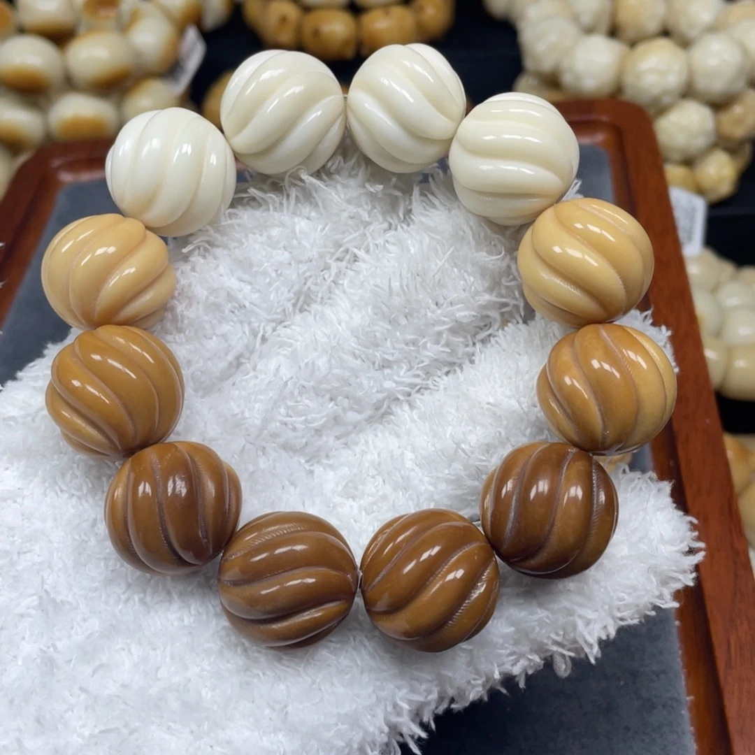 手串菩提根/象牙果12.23.23扭扭