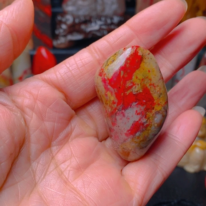 昌化鸡血石昌化鸡血石原石