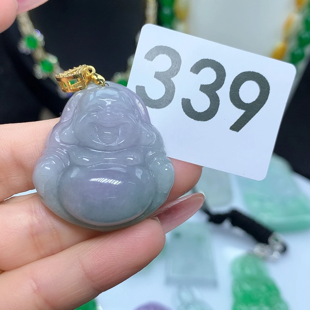 翡翠吊坠(赠链)未镶嵌