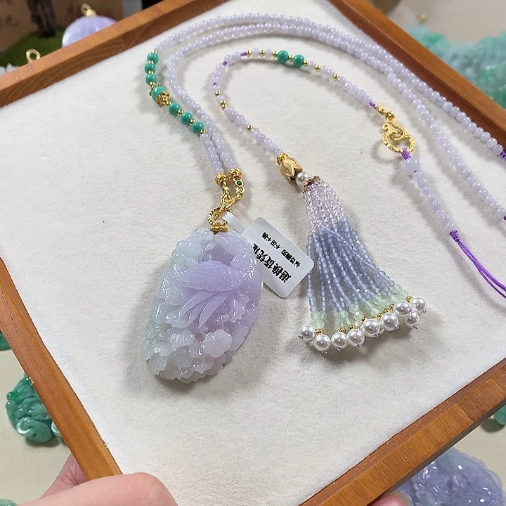 翡翠未镶嵌颈饰翡翠吊坠