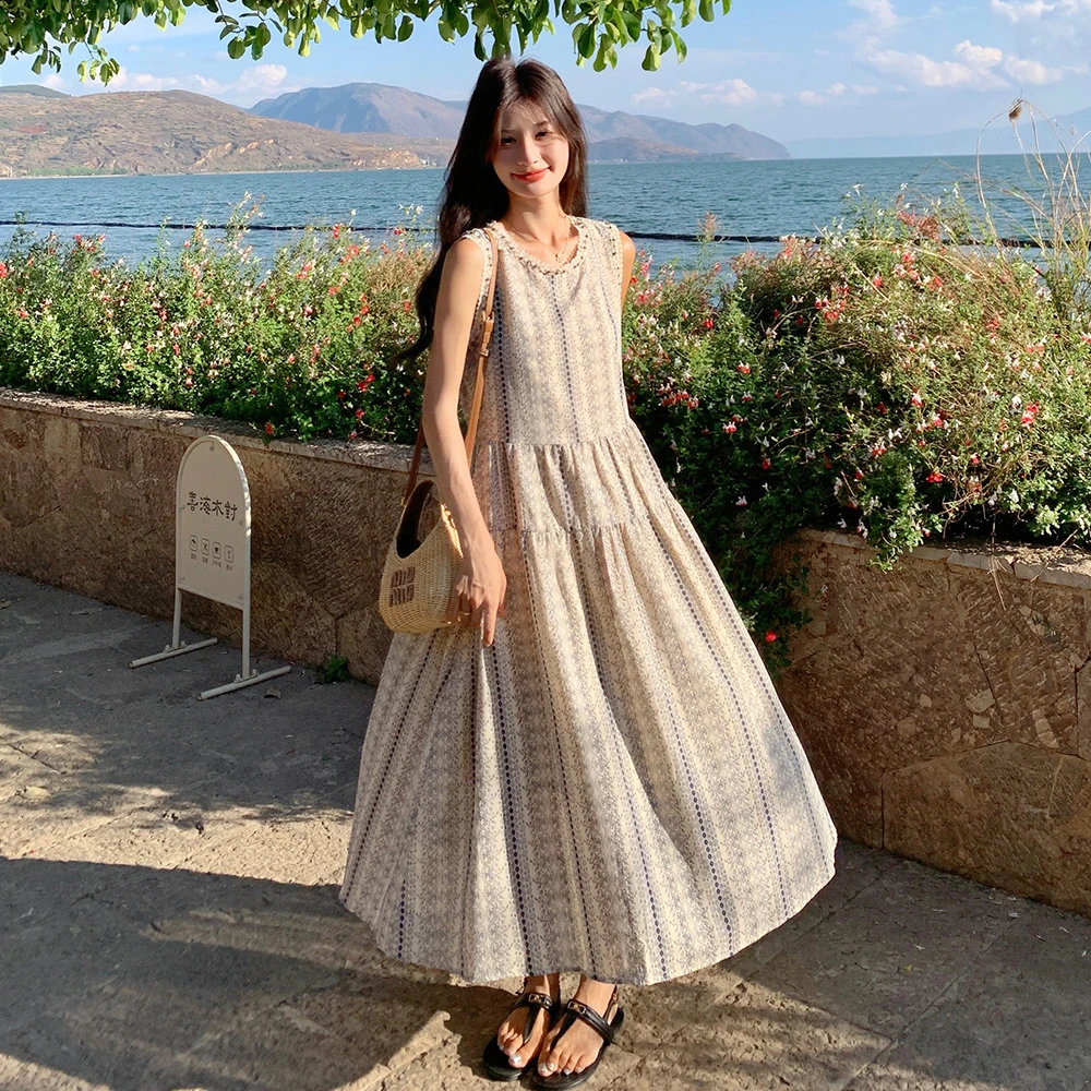 五一出游印花拼接背心连衣裙女2025夏季新款独特漂亮宽松遮肉长裙