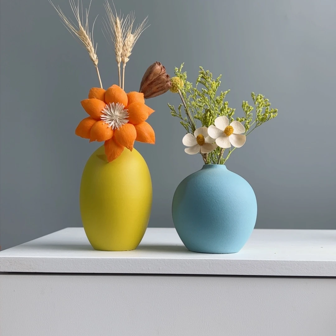 摆件陶瓷小花瓶摆件含花总高约20-30cm