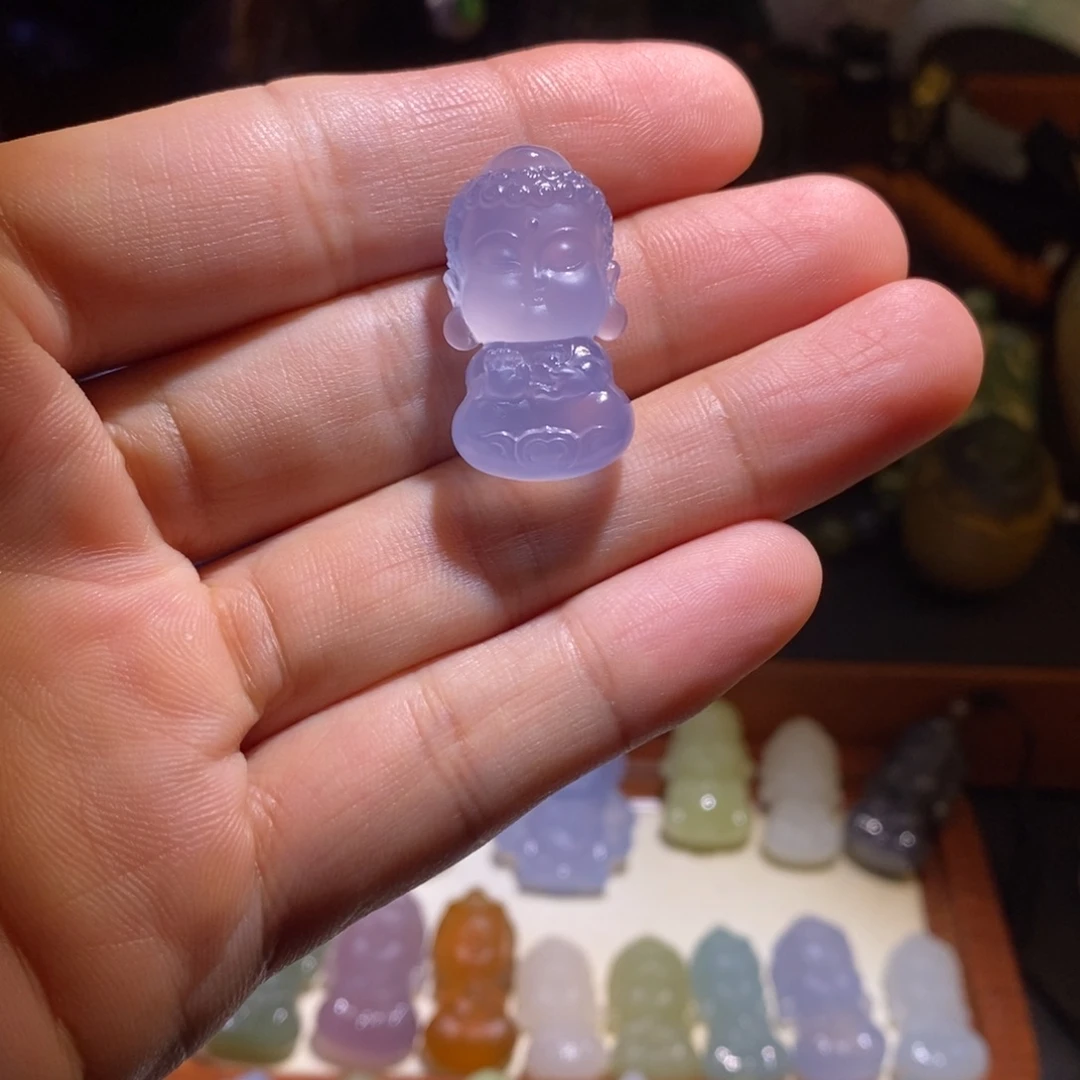 昊***语未镶嵌颈饰玛瑙/玉髓阿弥宝宝佛