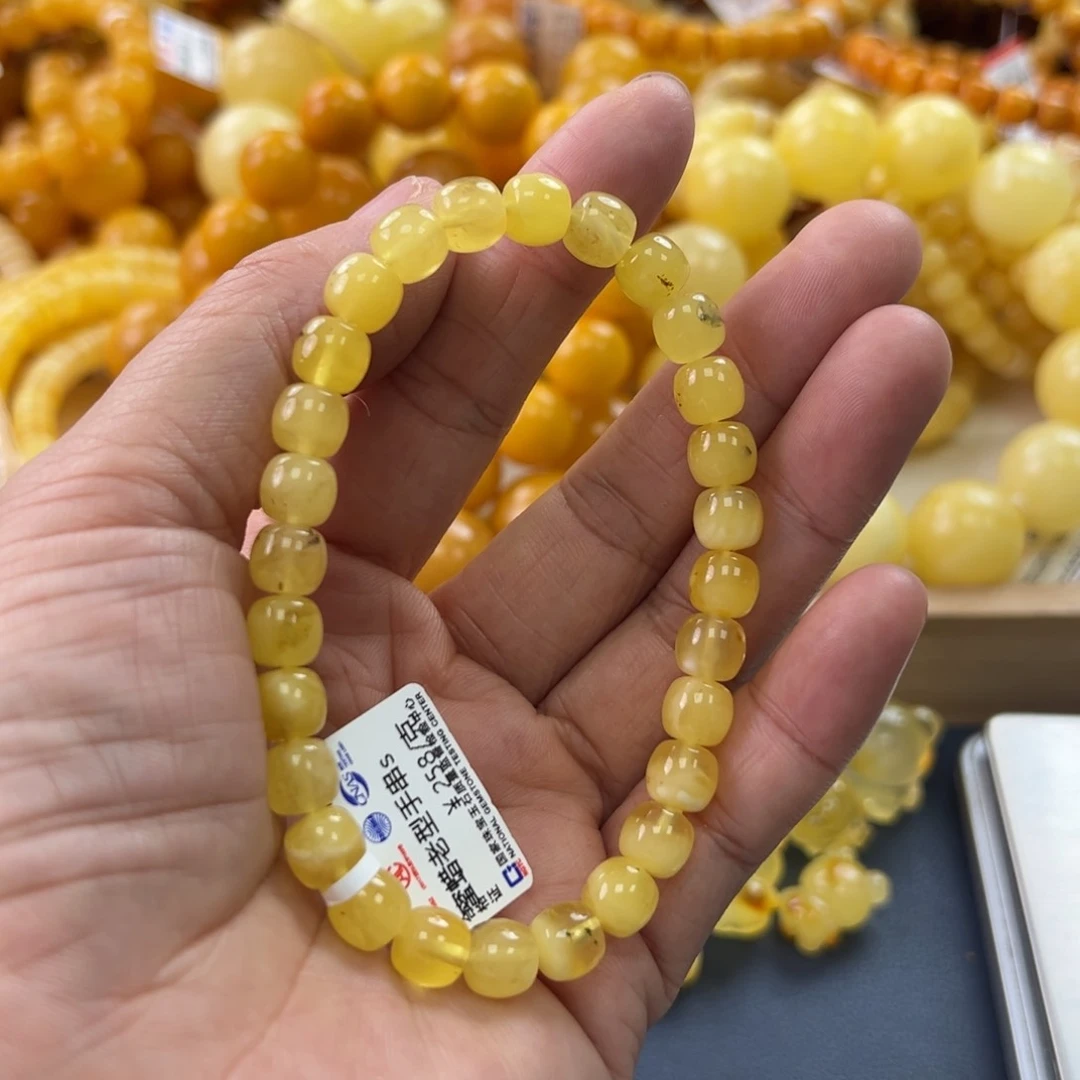 未镶嵌琥珀珠宝奇石