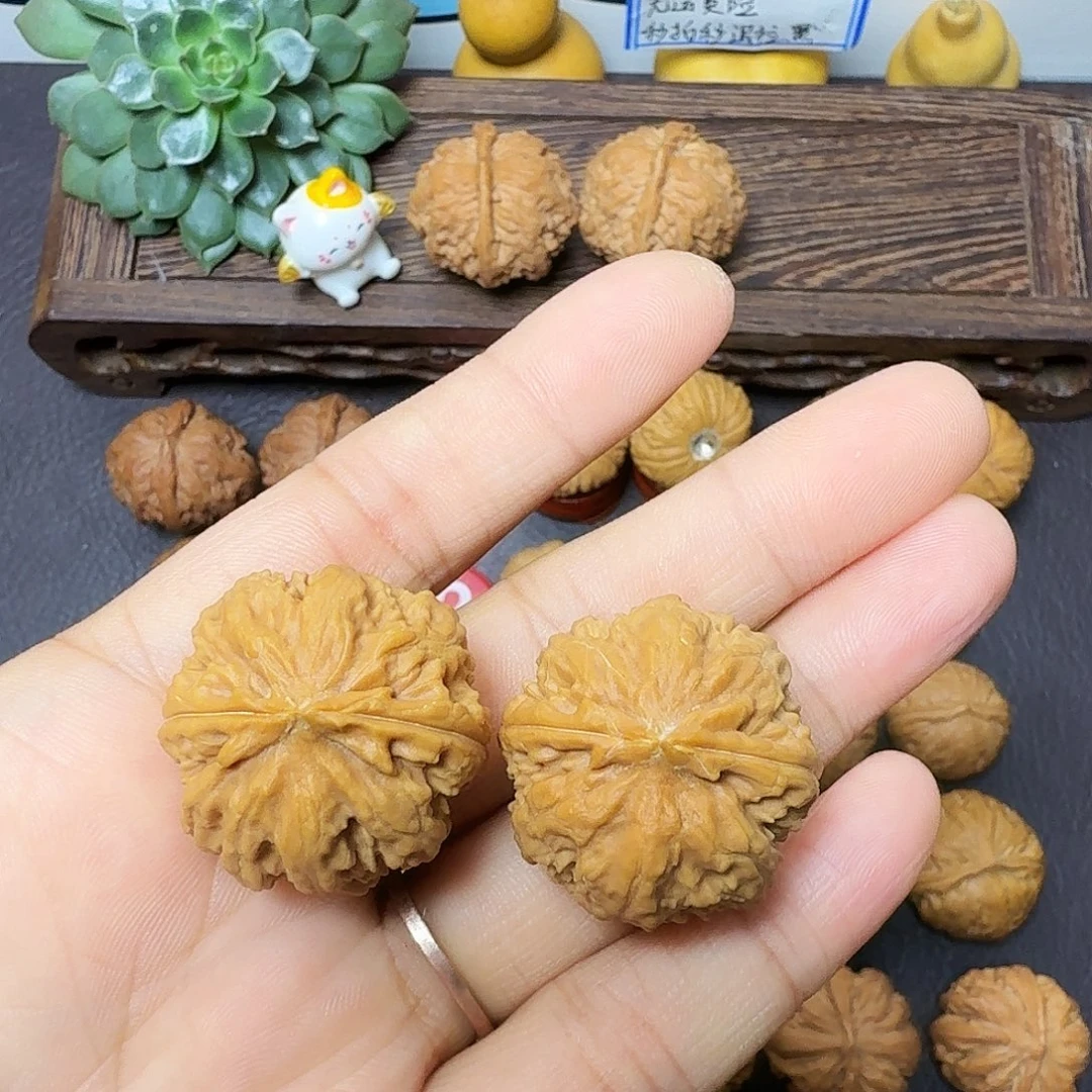 文玩核桃把件28尺莲花磨盘