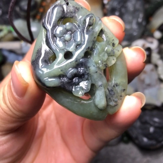 和田玉未镶嵌挂件