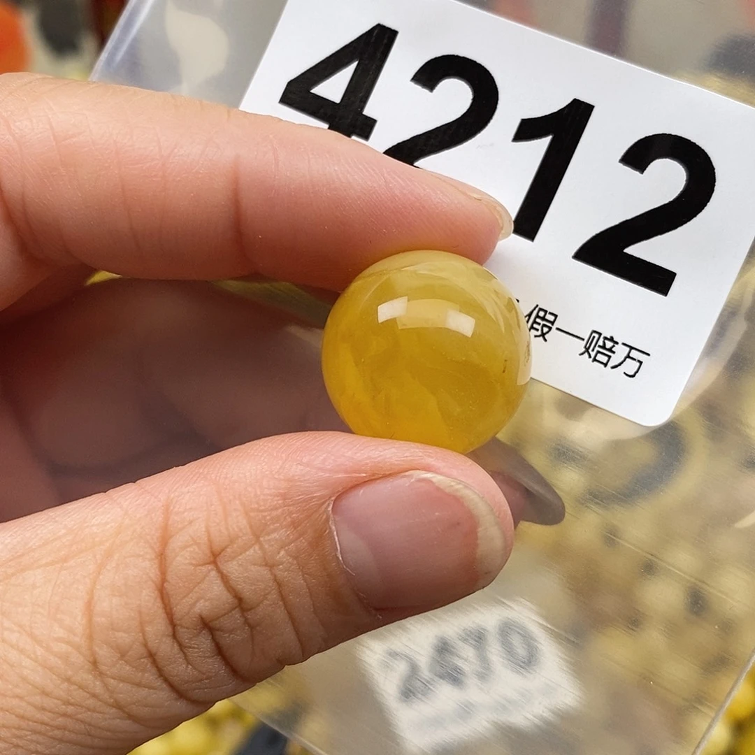 琥珀未镶嵌珠宝奇石18