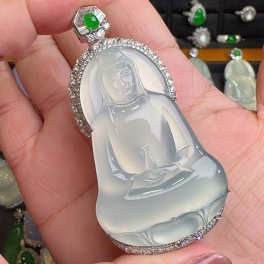 颈饰18K金镶嵌翡翠天然翡翠