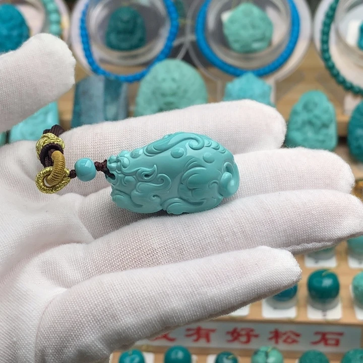 绿松石未镶嵌珠宝奇石