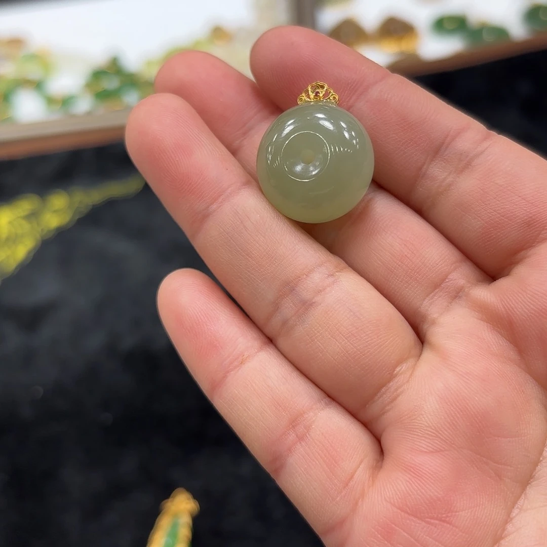 和田玉和田玉多样性发货拍一发一未镶嵌