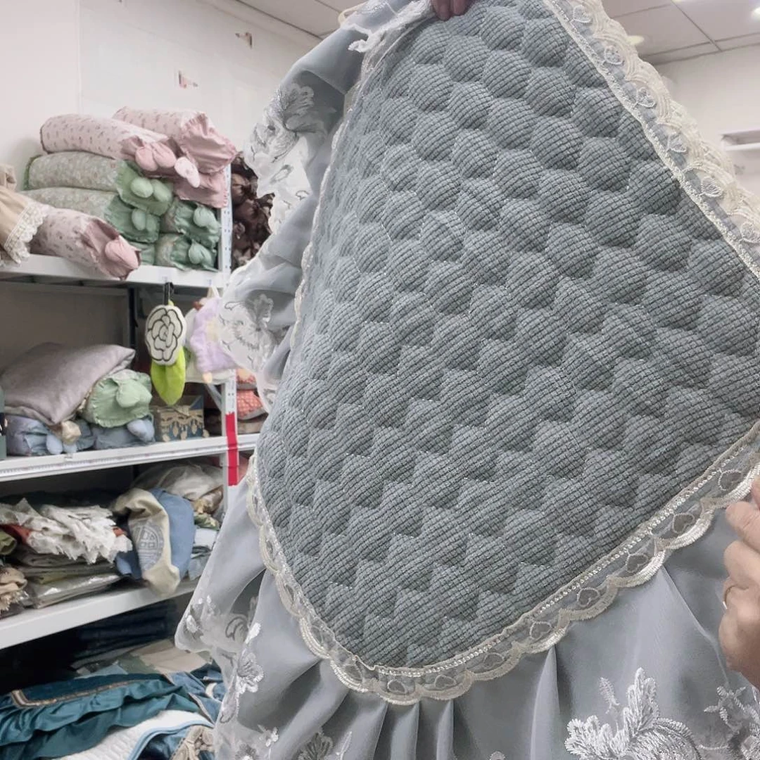 雪尼尔聚酯纤维快乐大本营在这里是什么