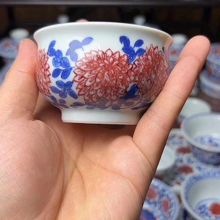 瓷片青花釉里红炉式杯活动款