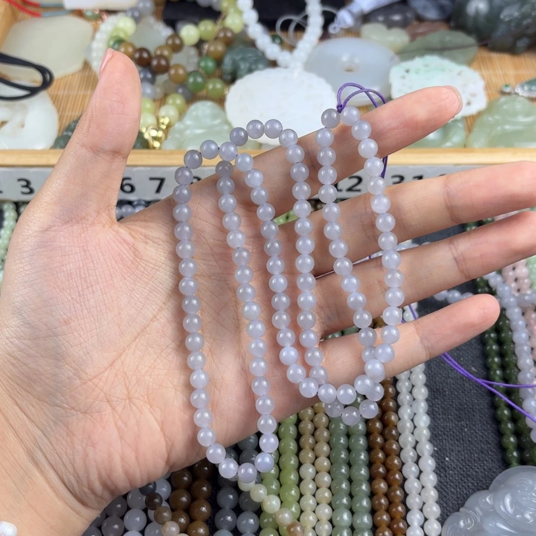 张***亿颈饰未镶嵌和田玉