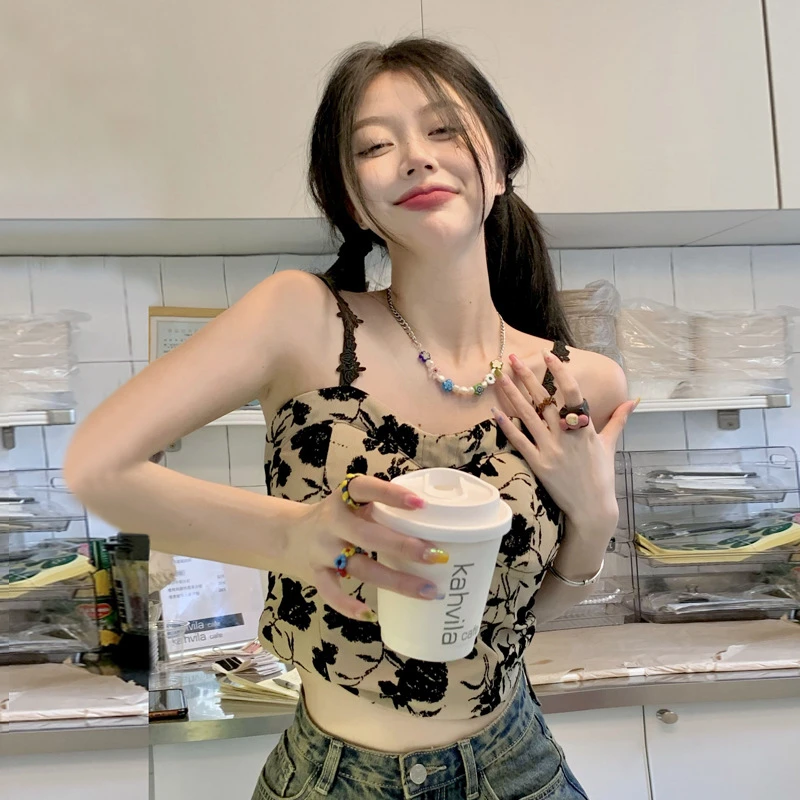 恒佳美干枯玫瑰设计感吊带背心女带胸垫夏季新款辣妹风性感短上衣
